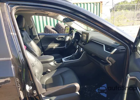 2019 Toyota Rav4 Xle Premium z USA, uszkodzony, nr VIN 2T3A1RFV2KC036930